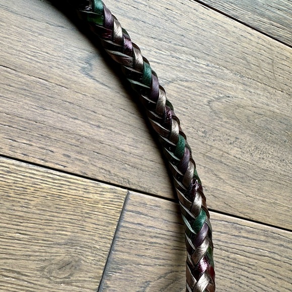 Brighton Elegant Brown with a hint of red Leather Shoulder Bag - medium size - Picture 4 of 5